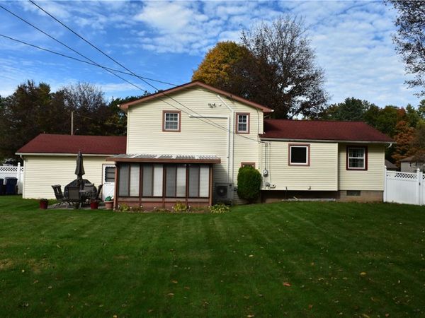 488 Fox Meadow Road, Rochester, NY 14626