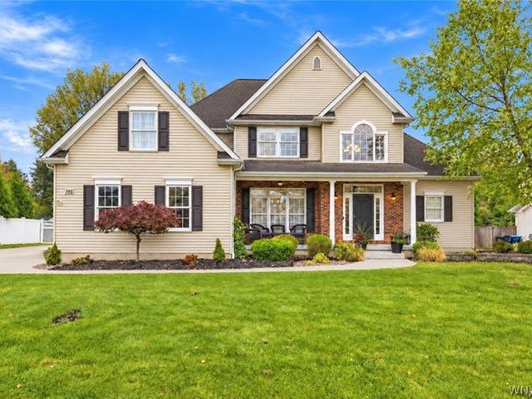 195 Park Place , Grand Island, NY 14072