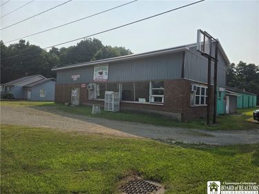 7031 E Route 20 , Westfield, NY 14787
