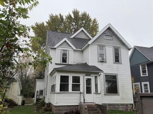 421 Hudson St, Eau Claire, WI 54703