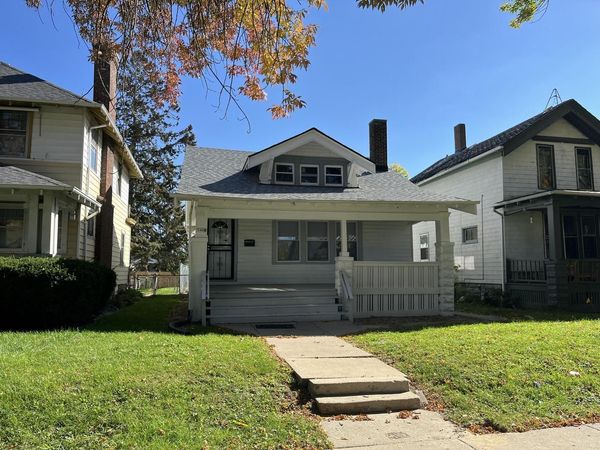 3400 N 15th STREET, Milwaukee, WI 53206