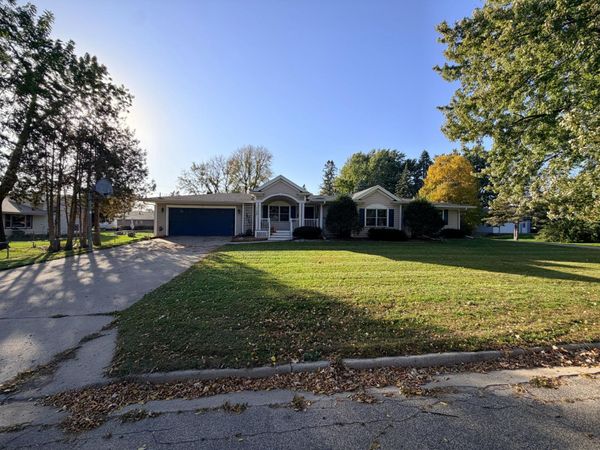 1130 Phinney Avenue , Detroit Lakes, MN 56501