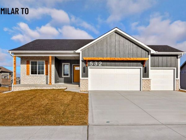547 Walnut Drive , Huxley, IA 50124