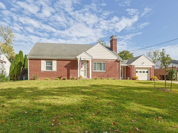 7656 Gwenwyn Drive, Amberley, OH 45236