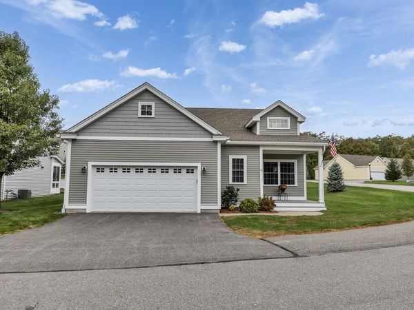 10 Dunstable Circle, Unit 96, Merrimack, NH 03102