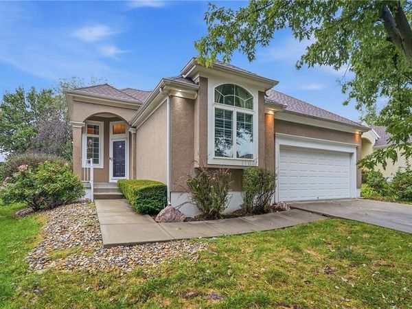 13408 Summit Court, Kansas City, MO 64145