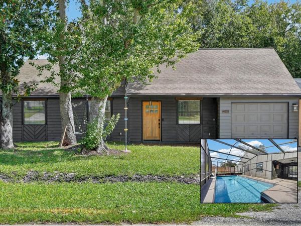 821 Queen Rd, St Augustine, FL 32086
