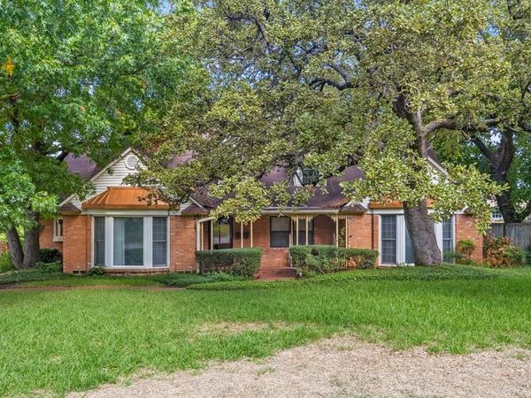 1513 Francis Street, Carrollton, TX 75006