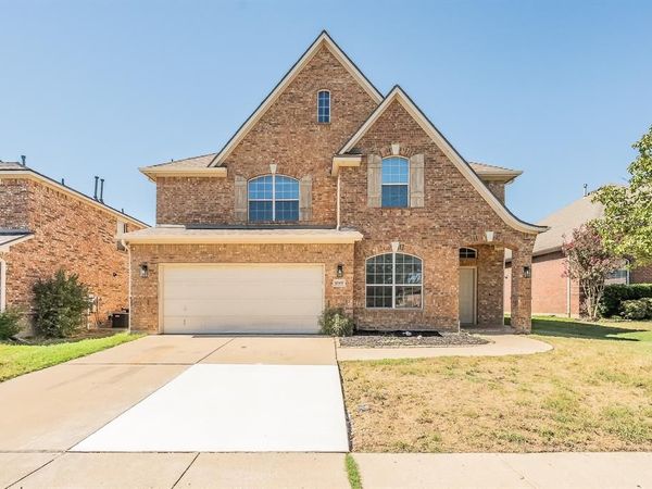 10305 Stoneside Trail, Fort Worth, TX 76244