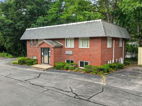 545 Plain St, Marshfield, MA 02050