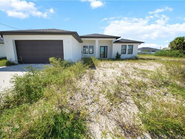 3004 Nelson RD N, CAPE CORAL, FL 33993