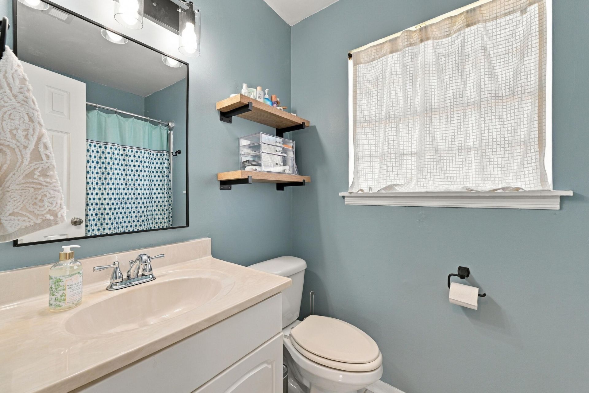 415 Parkdale Drive Photo 15