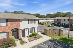 415 Parkdale Drive photo 4