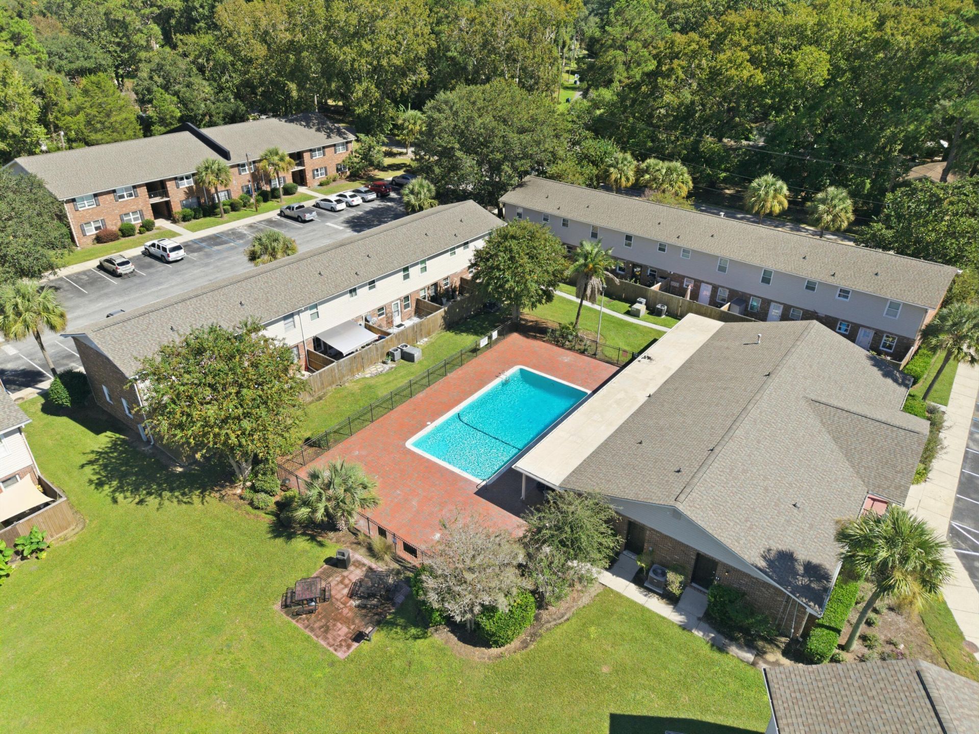 415 Parkdale Drive Photo 24
