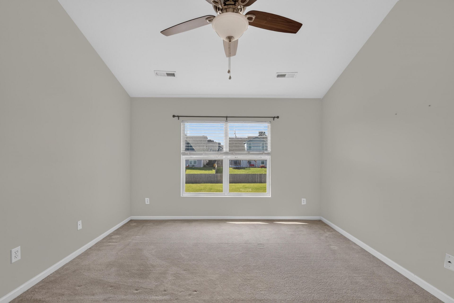 225 Donatella Drive Photo 24