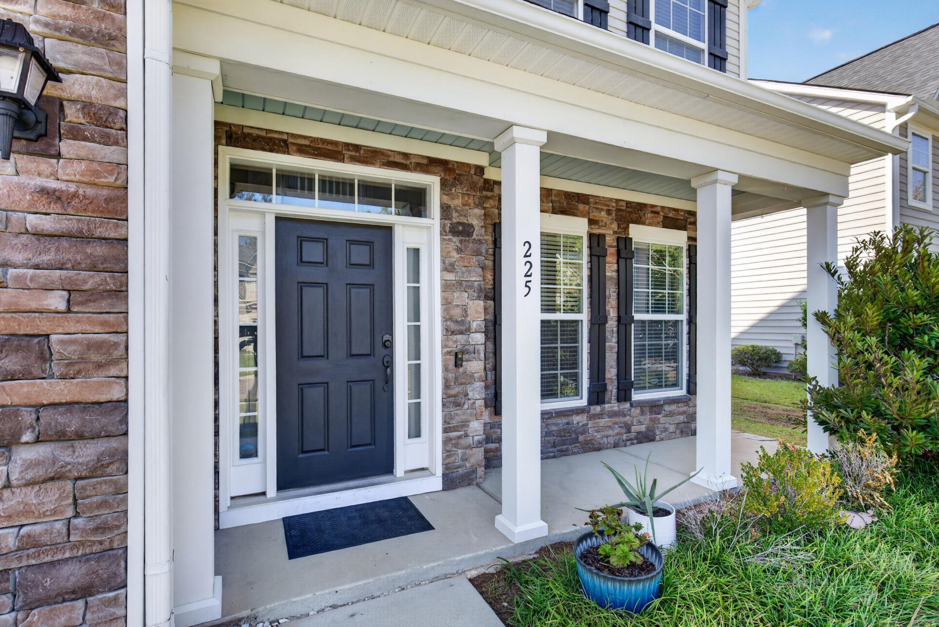 225 Donatella Drive Photo 4