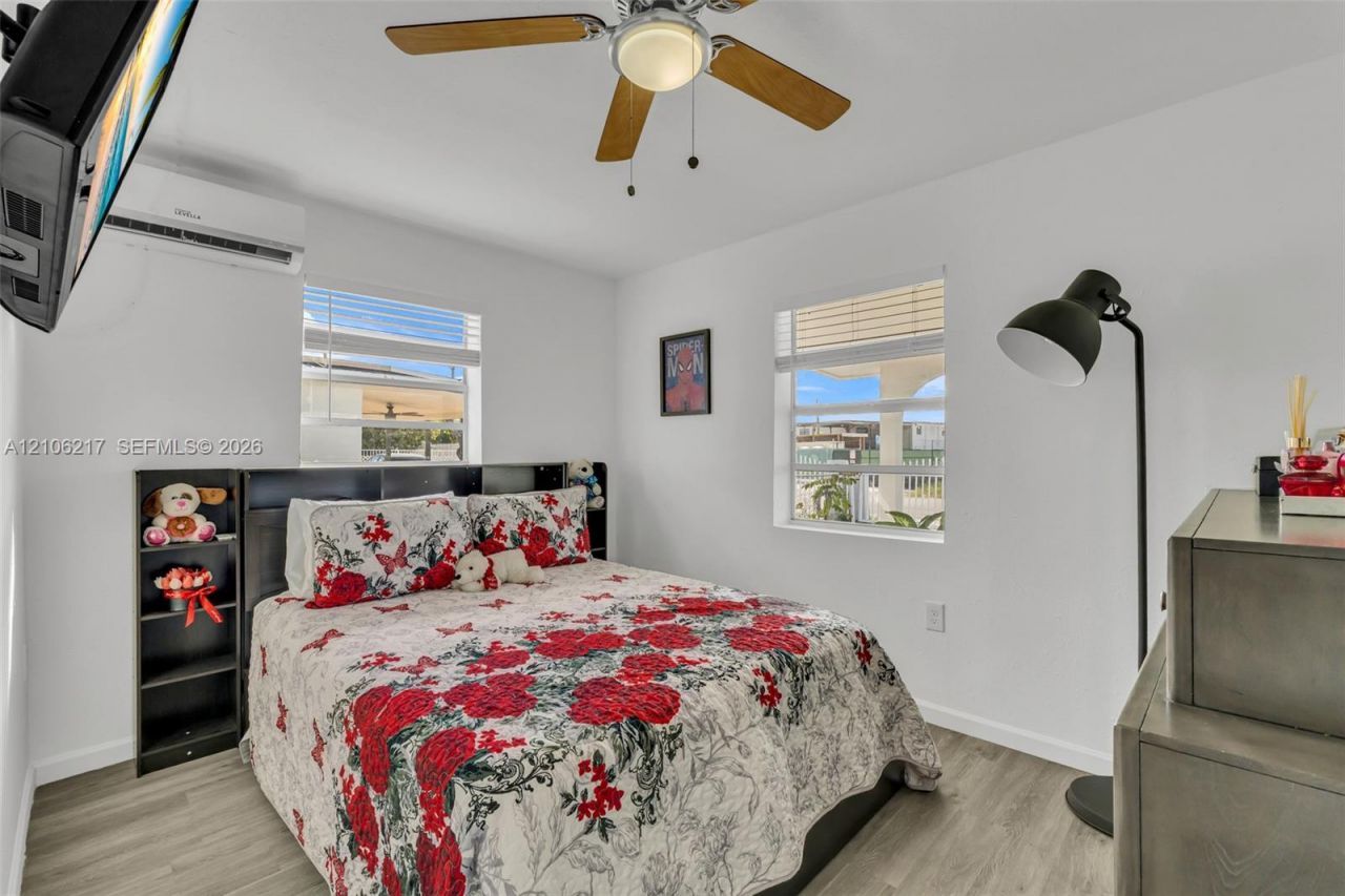 9555 NW 36th Ave , Miami, FL 33147 Photo