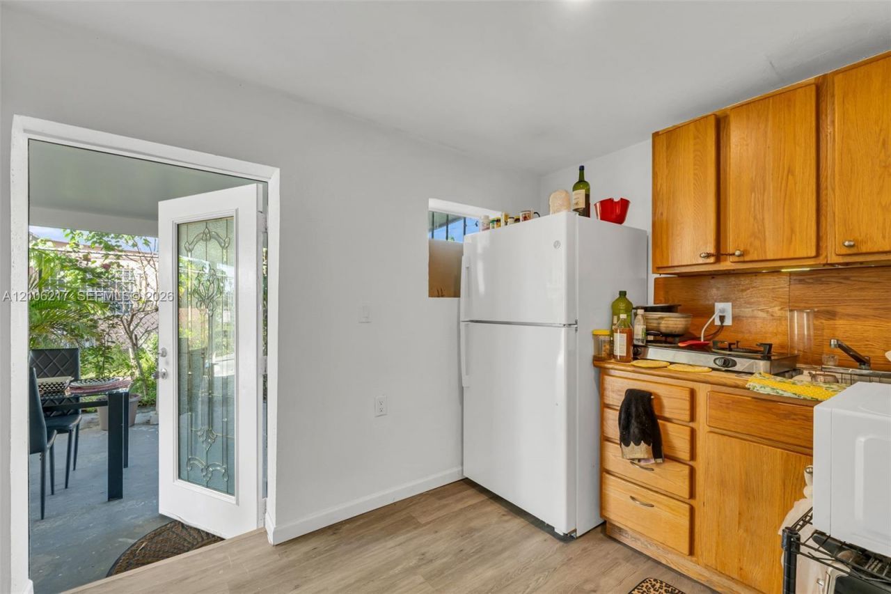 9555 NW 36th Ave , Miami, FL 33147 Photo