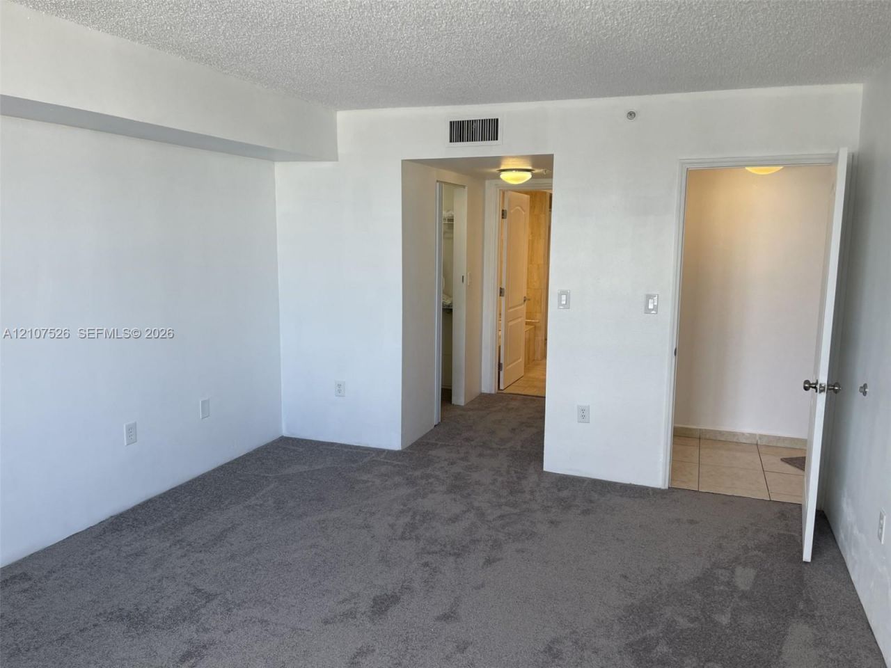 1800 Sunset Harbour Dr , Unit 905, Miami Beach, FL 33139 Photo