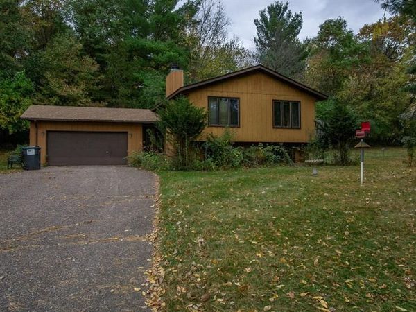 1003 S Willson Drive, Altoona, WI 54720