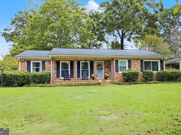1120 Maple Dr, Griffin, GA 30224