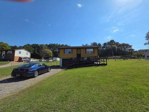 272 Bradley Street, Evensville, TN 37332