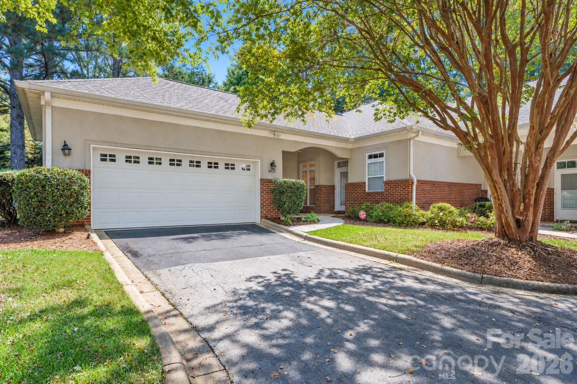 8845 Legacy Lake Lane, Charlotte, NC 28269 Main Photo