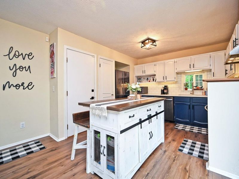 8079 Buckland Drive, Sycamore Township, OH 45249 Photo 10
