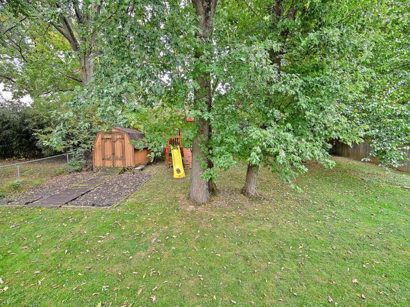 8079 Buckland Drive, Sycamore Township, OH 45249 Photo 36
