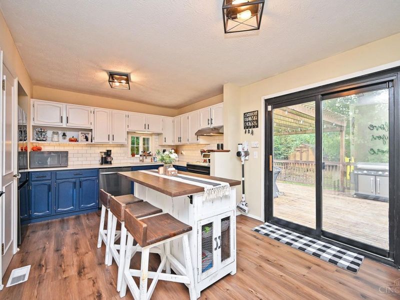 8079 Buckland Drive, Sycamore Township, OH 45249 Photo 7