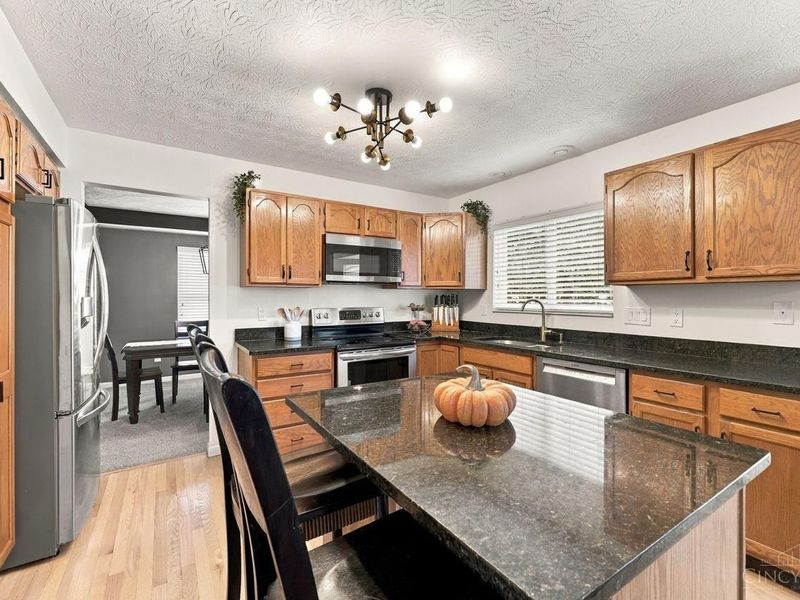 6868 Hummingbird Drive, Deerfield Township, OH 45040 Photo 14