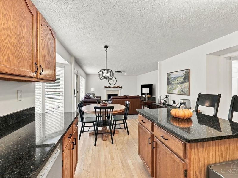6868 Hummingbird Drive, Deerfield Township, OH 45040 Photo 15