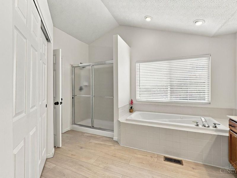 6868 Hummingbird Drive, Deerfield Township, OH 45040 Photo 44