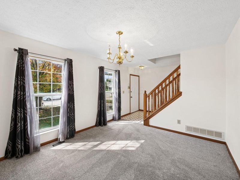 533 Quail Hollow Drive N, Marysville, OH 43040 Photo 6