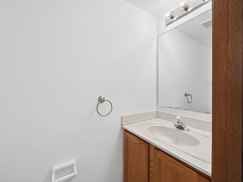 533 Quail Hollow Drive N, Marysville, OH 43040 Photo 8