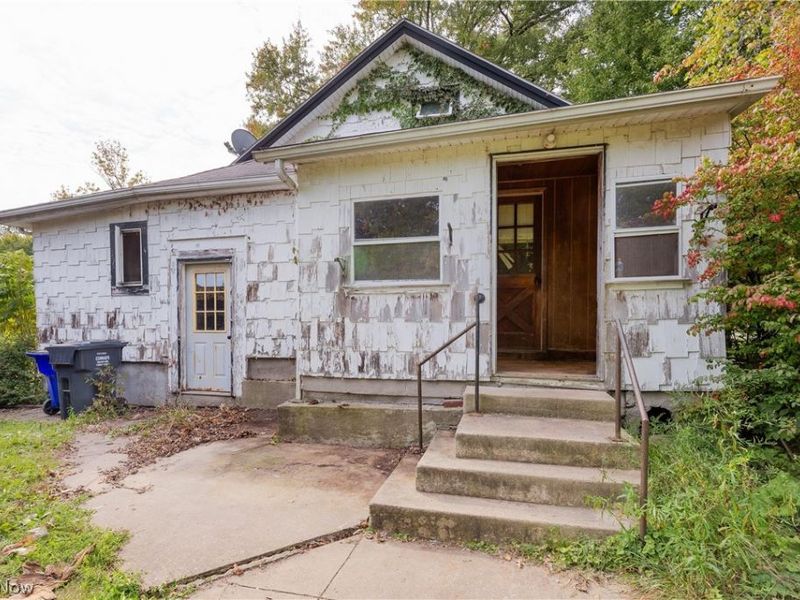 4280 Sandy Lake Road, Ravenna, OH 44266 Photo 3