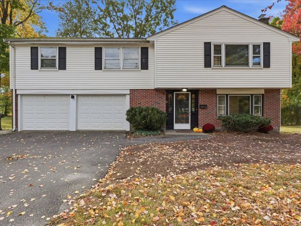 4 Angelica Dr., Framingham, MA 01701
