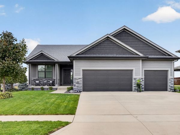2204 NE 17th Street , Ankeny, IA 50021