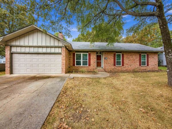 16 Ophelia Drive, Maumelle, AR 72113