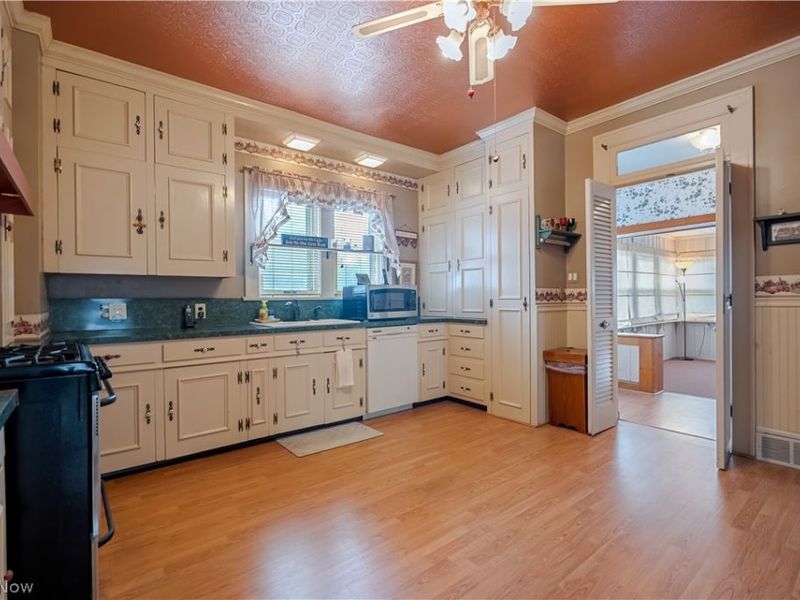1429 Fulton Road NW, Canton, OH 44703 Photo 9
