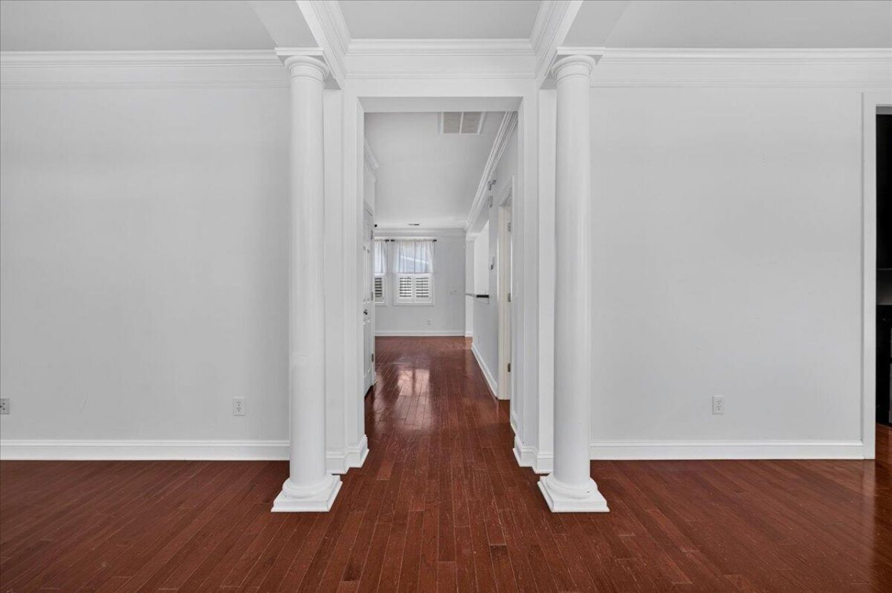 129 Gaslight Boulevard Photo 17
