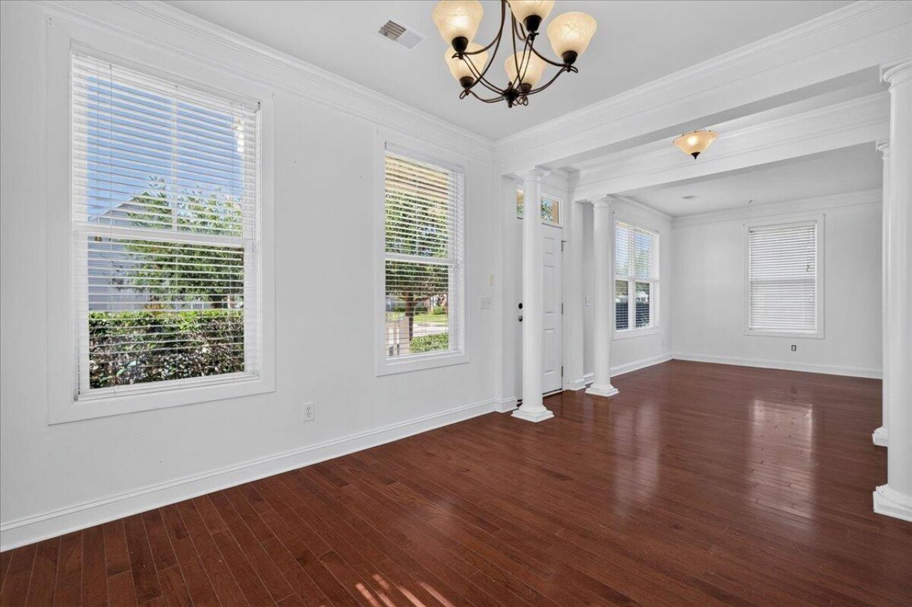 129 Gaslight Boulevard Photo 22