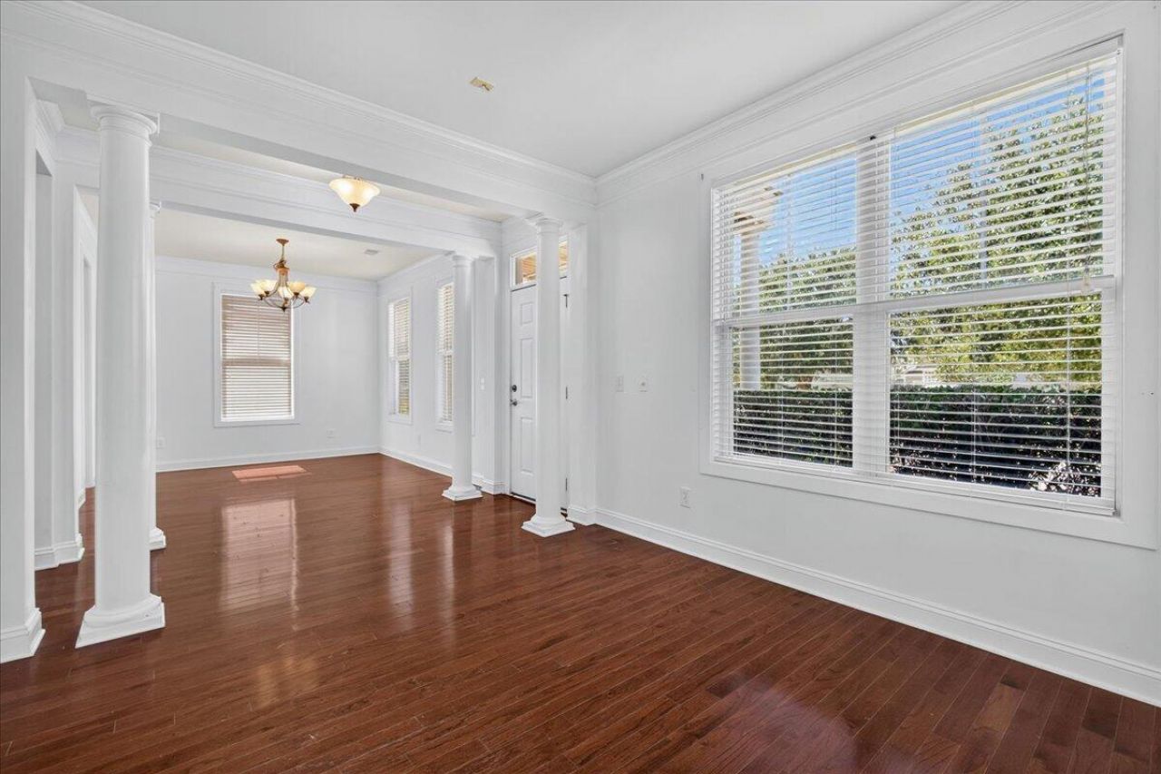 129 Gaslight Boulevard Photo 23