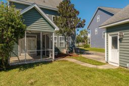 129 Gaslight Boulevard photo 4