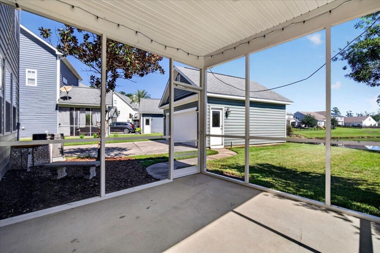 129 Gaslight Boulevard Photo 35