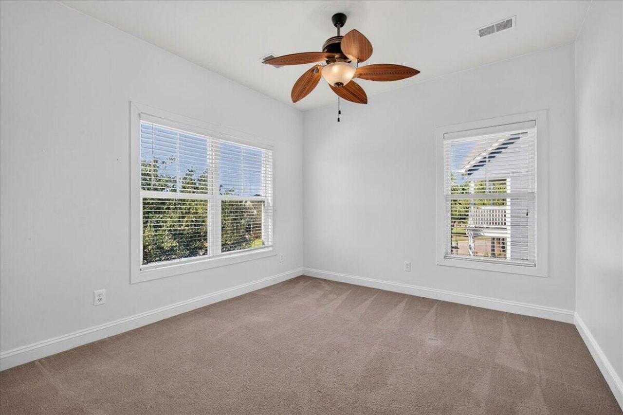 129 Gaslight Boulevard Photo 52