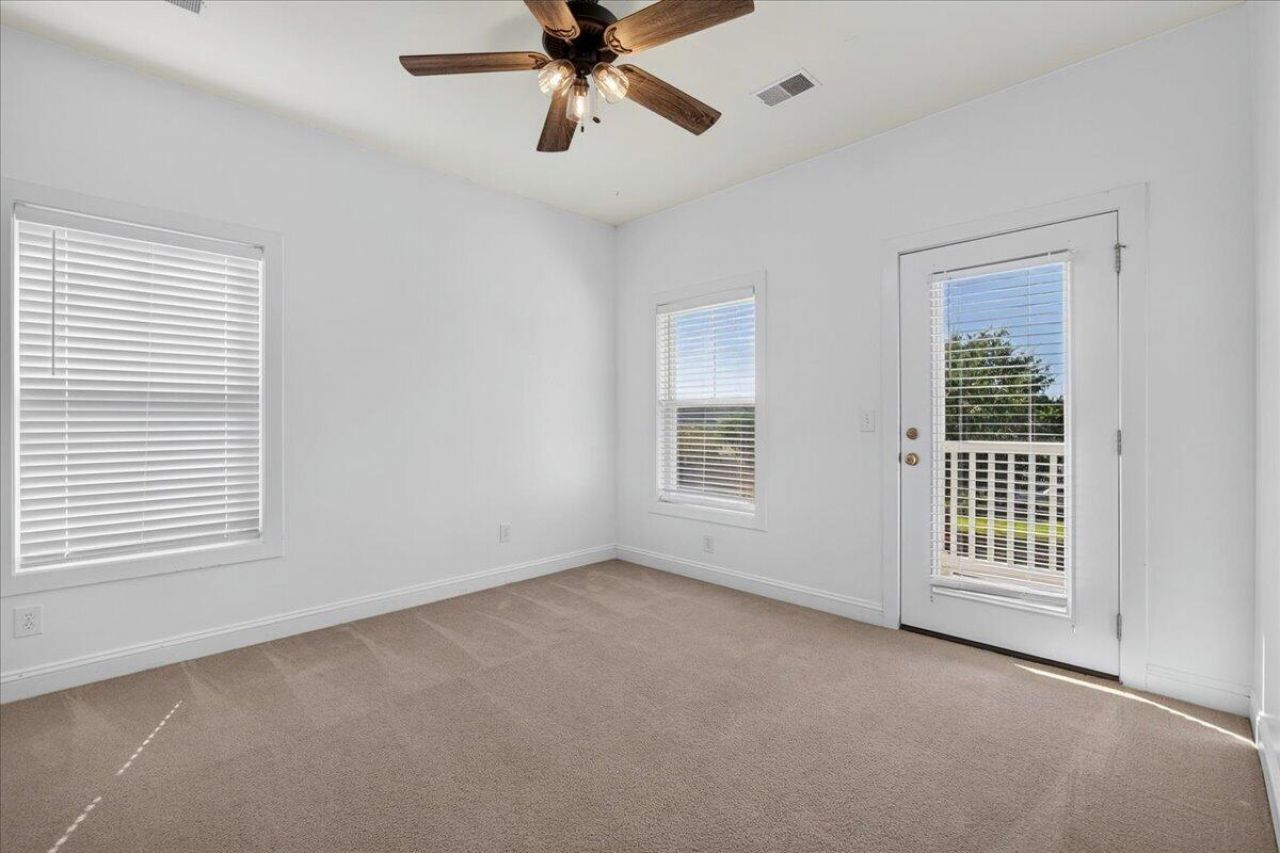 129 Gaslight Boulevard Photo 55