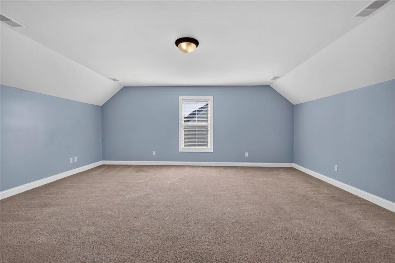 129 Gaslight Boulevard Photo 62