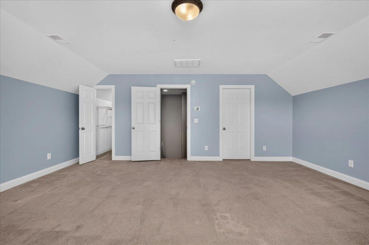 129 Gaslight Boulevard Photo 63