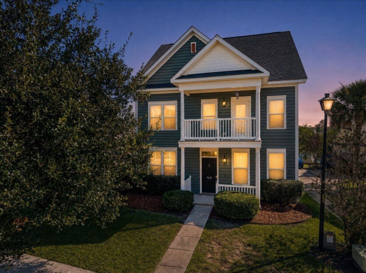 129 Gaslight Boulevard Photo 8